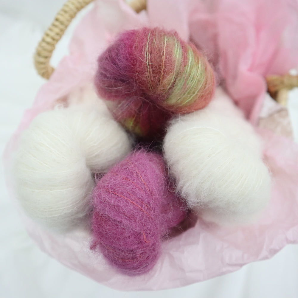 DOROTHY (74% baby suri alpaca, 26% seda morera)