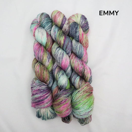 EMMY CACTUS (100% Mulberry Silk grade A 400m/100g)