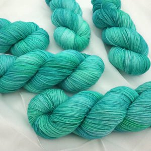 RACHEL SEYCHELLES (100% extrafine merino 19.5 microns; 400m/100g)