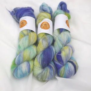 DOROTHY CHILDHOOD MEMORIES (74% baby suri alpaca, 26% seda morera: 300m/50g)