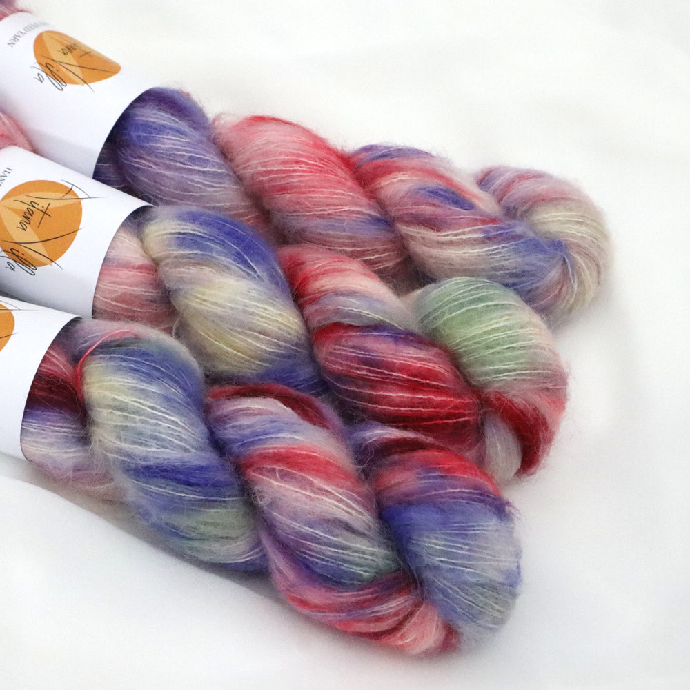 DOROTHY SIGH OF LOVE (74% baby suri alpaca, 26% seda morera: 300m/50g)